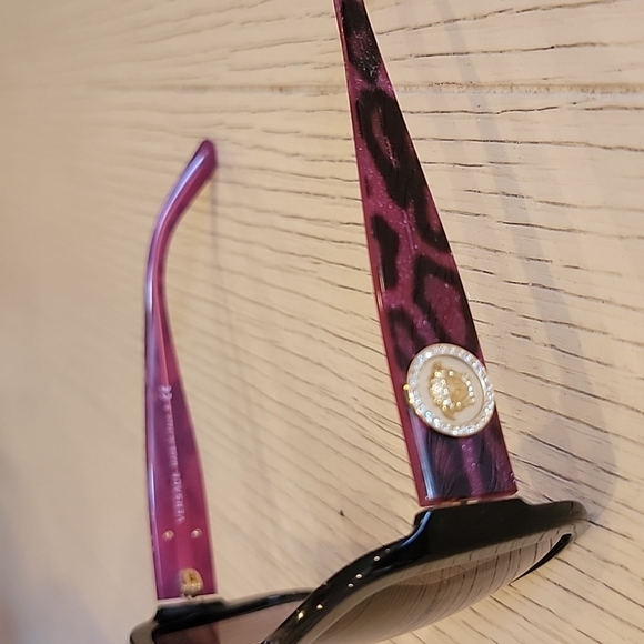 NWOT Versace Sunglasses Authentic ‼️ main image 8